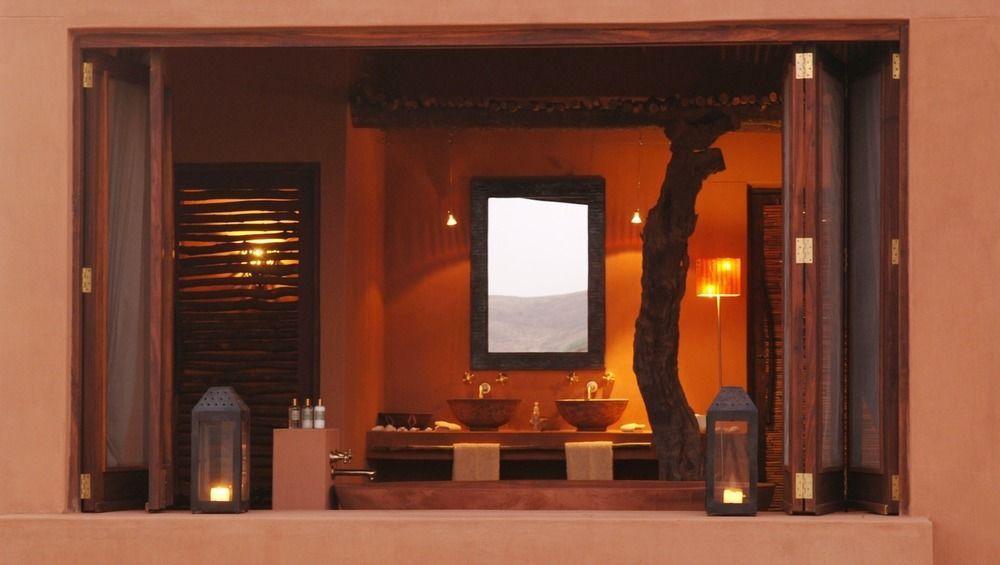 Okahirongo Elephant Lodge Purros Extérieur photo